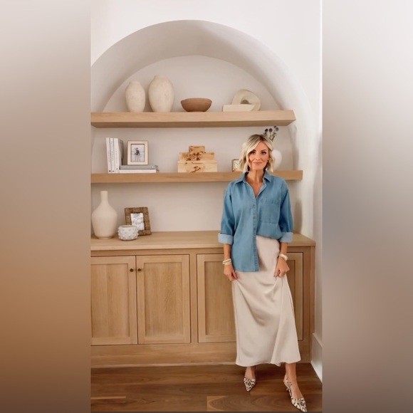 LOFT Tops - Loft Haven Well Within The Daily Shirt